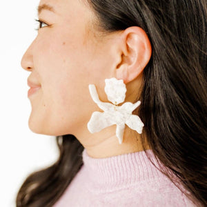 Flora Earrings - Pearl